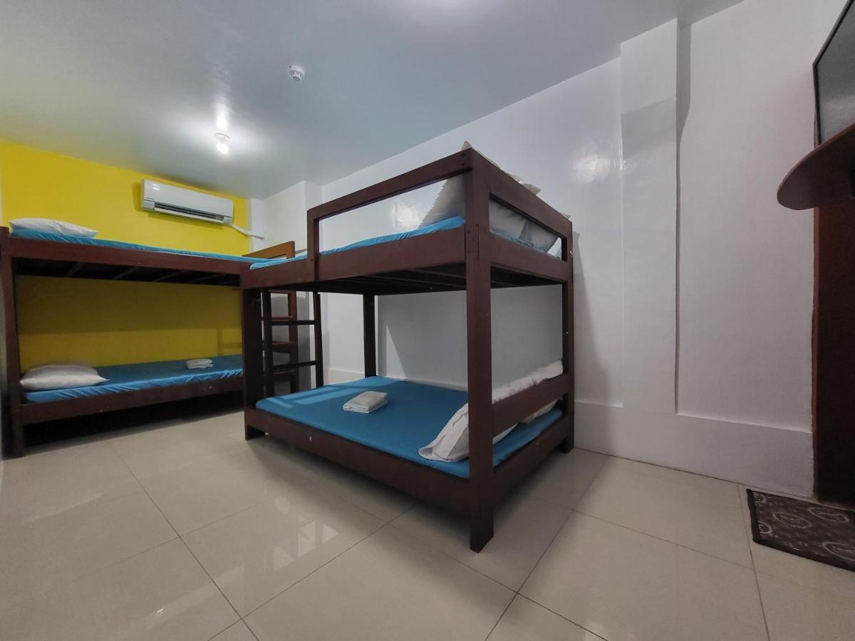 Готель Wendy'S Apartelle Manoc-Manoc Екстер'єр фото